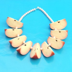 necklace apple 