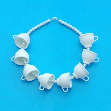 necklace cup white pearl