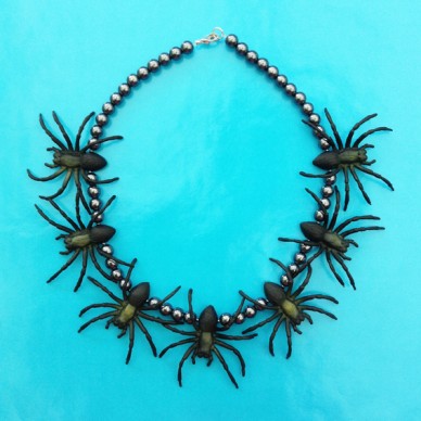 necklace spider small