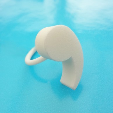 ring comma white