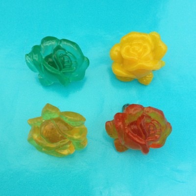 brooch resin rose 4 x 72