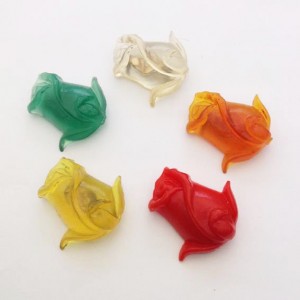 brooch resin rose button 5x  72