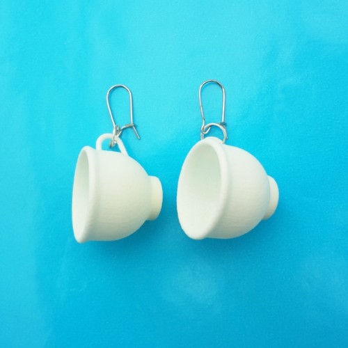 earring cup white 72