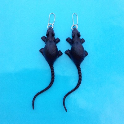 earring rat black 72