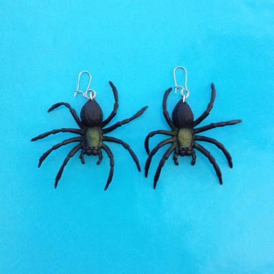 earring spider 72