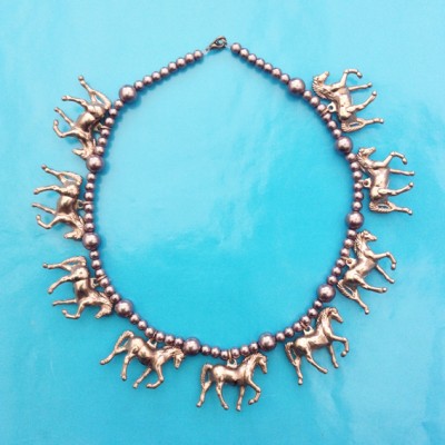 necklace horse metal 72