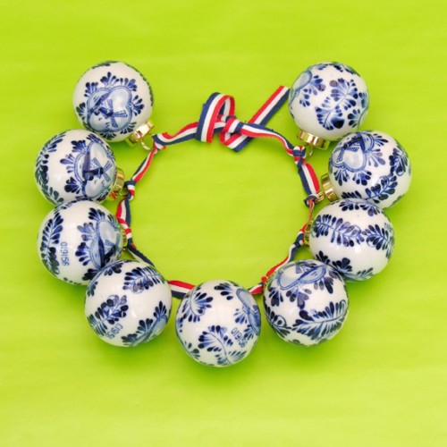 necklace made in holland ball