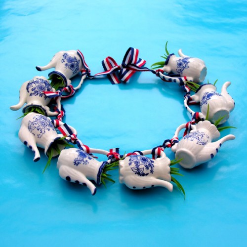 necklace made in holland teapot