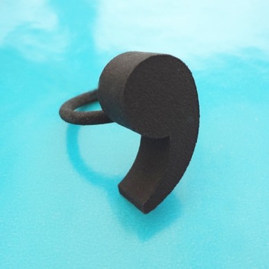 ring comma black 72