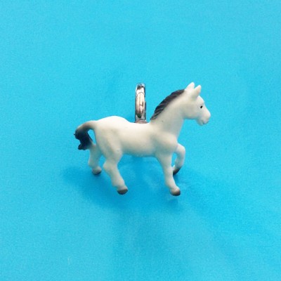 ring horse white 72