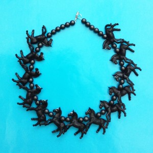 necklace horse black little 72