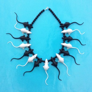 necklace rat whiteblack 72