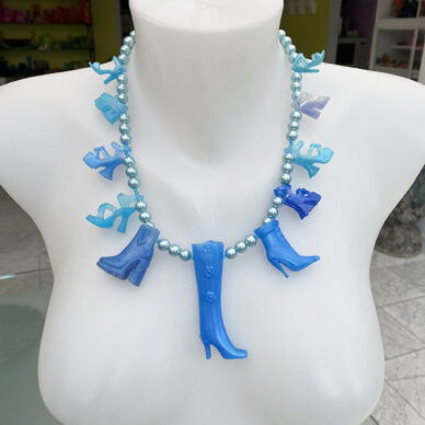 necklace shoe blue doll 72