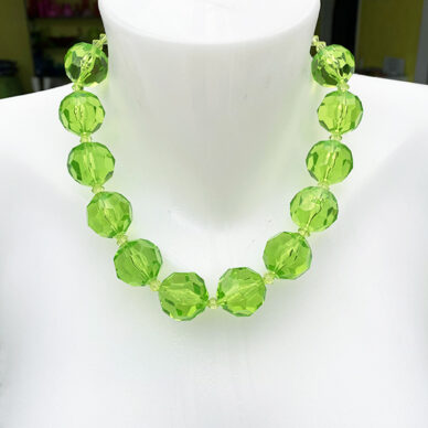 necklace shine green ball 72